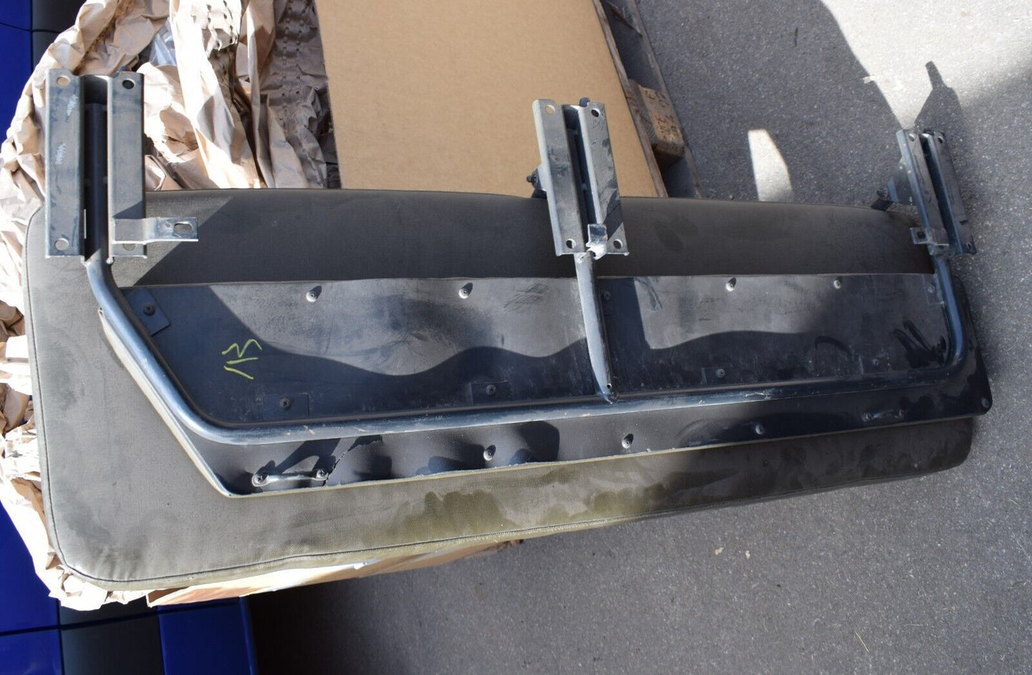 Original Mercedes G Klasse w461 Grün Sitz hinten Sitzbank Notsitz Klappsitz Wolf