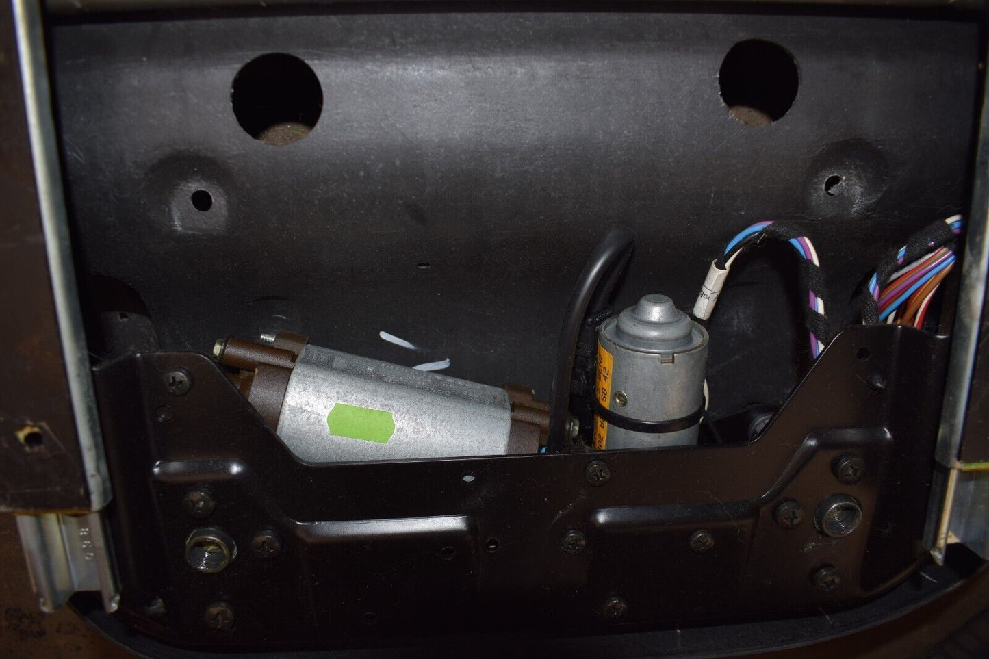 Original Mercedes G Klasse w463 Sitz rechts Unterteil elektrisch a4639120221
