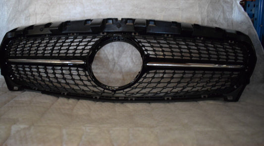 Original Mercedes Kühlergrill Grill CLA w117 X117 Diamantgrill a1178801503