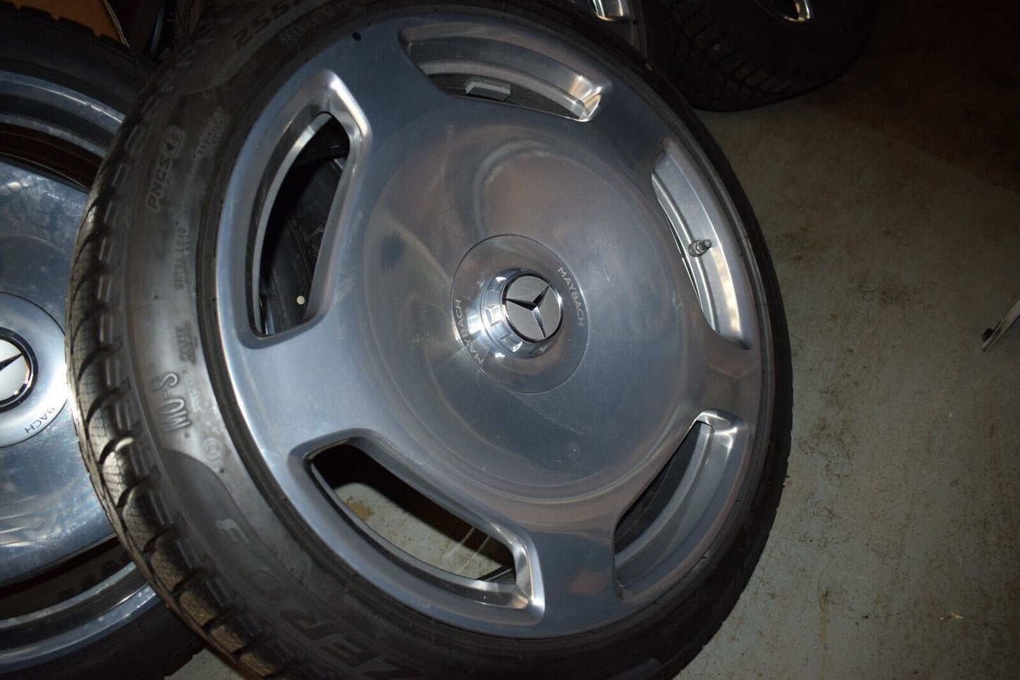 Original Mercedes Maybach Winter Räder w223 S Klasse 20 Zoll 223 Reifen