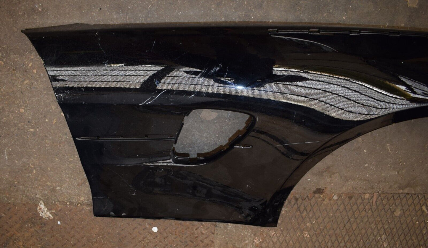 Original Mercedes Carbon Kotflügel Gt C190 GTR AMG A1908804801 rechts