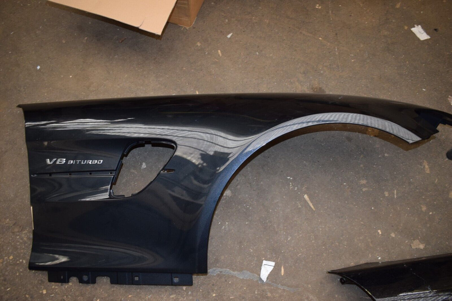 Original Mercedes Carbon Kotflügel Gt C190 GTR AMG a1908804601 rechts