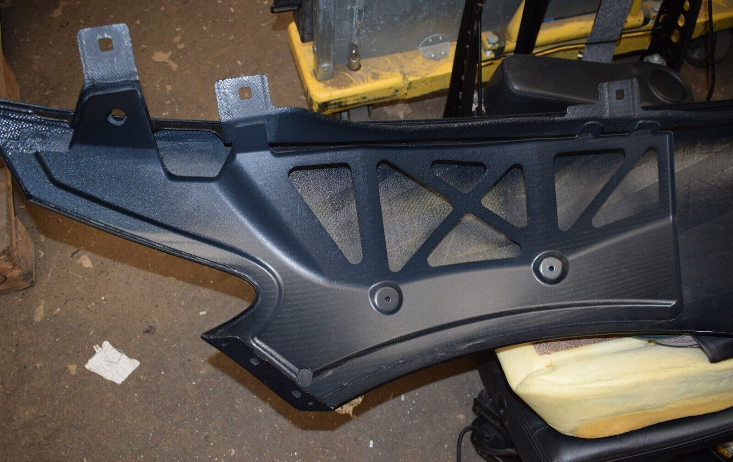 Original Mercedes Carbon Kotflügel Gt C190 GTR AMG a1908804601 rechts