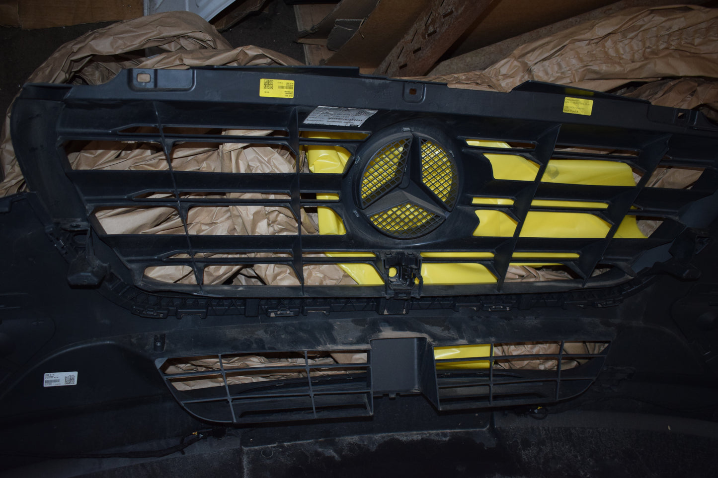 Original Mercedes Stoßstange Stoßfänger W907 w910 vorne Sprinter für Halogen