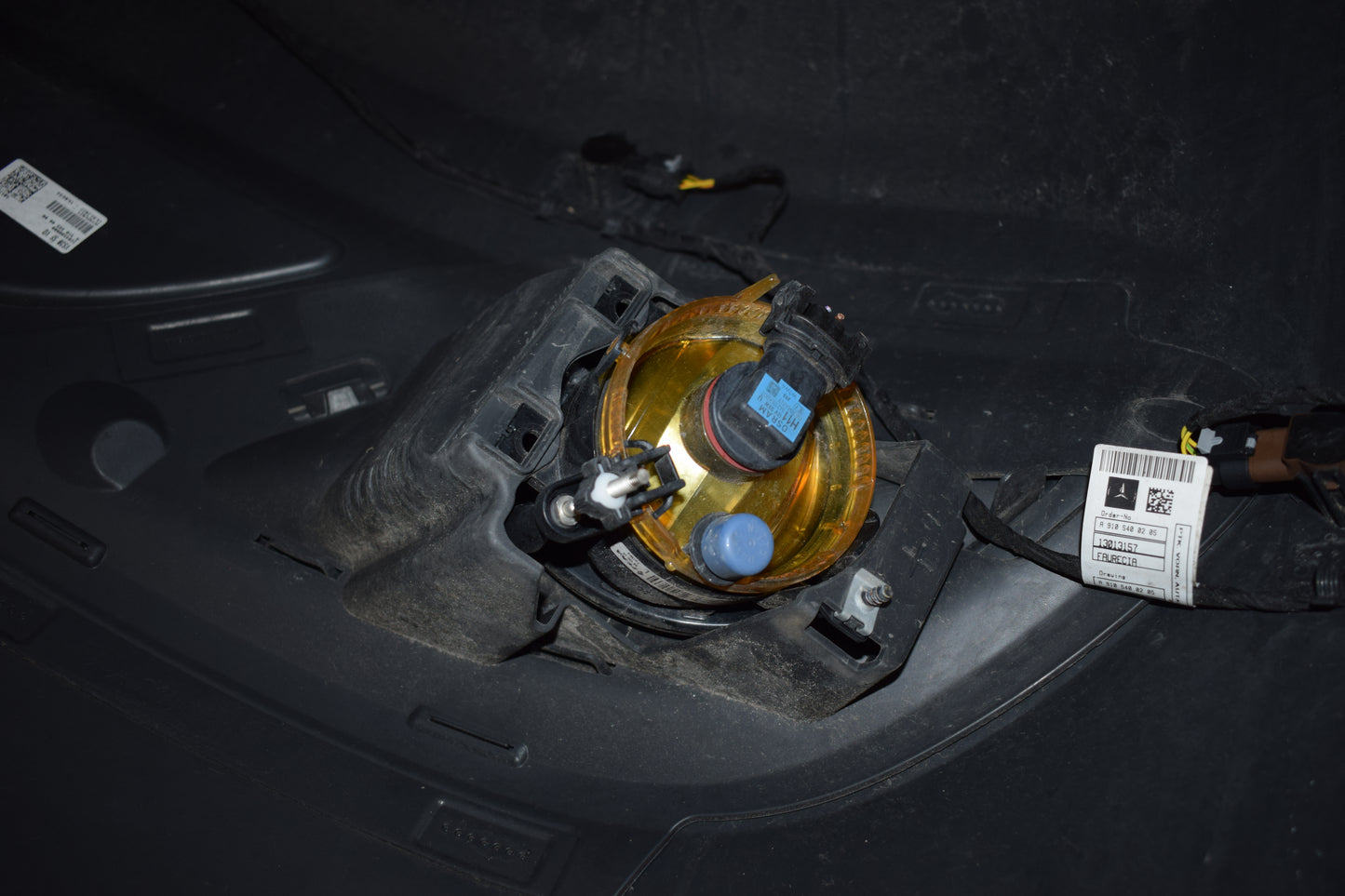 Original Mercedes Stoßstange Stoßfänger W907 w910 vorne Sprinter für Halogen