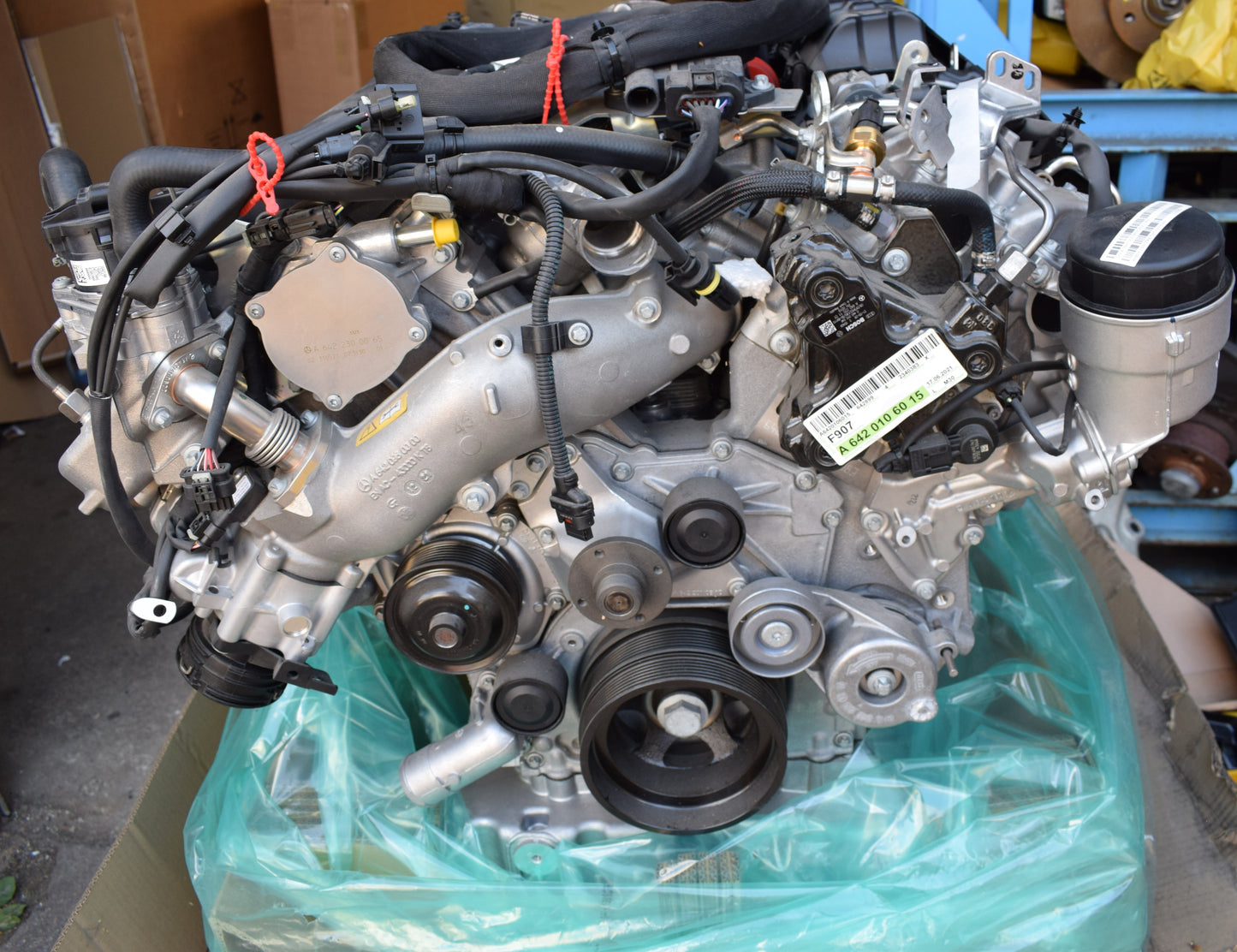1x Original Mercedes w907 V6 Motor NEU OM642 642.899 A6420106015