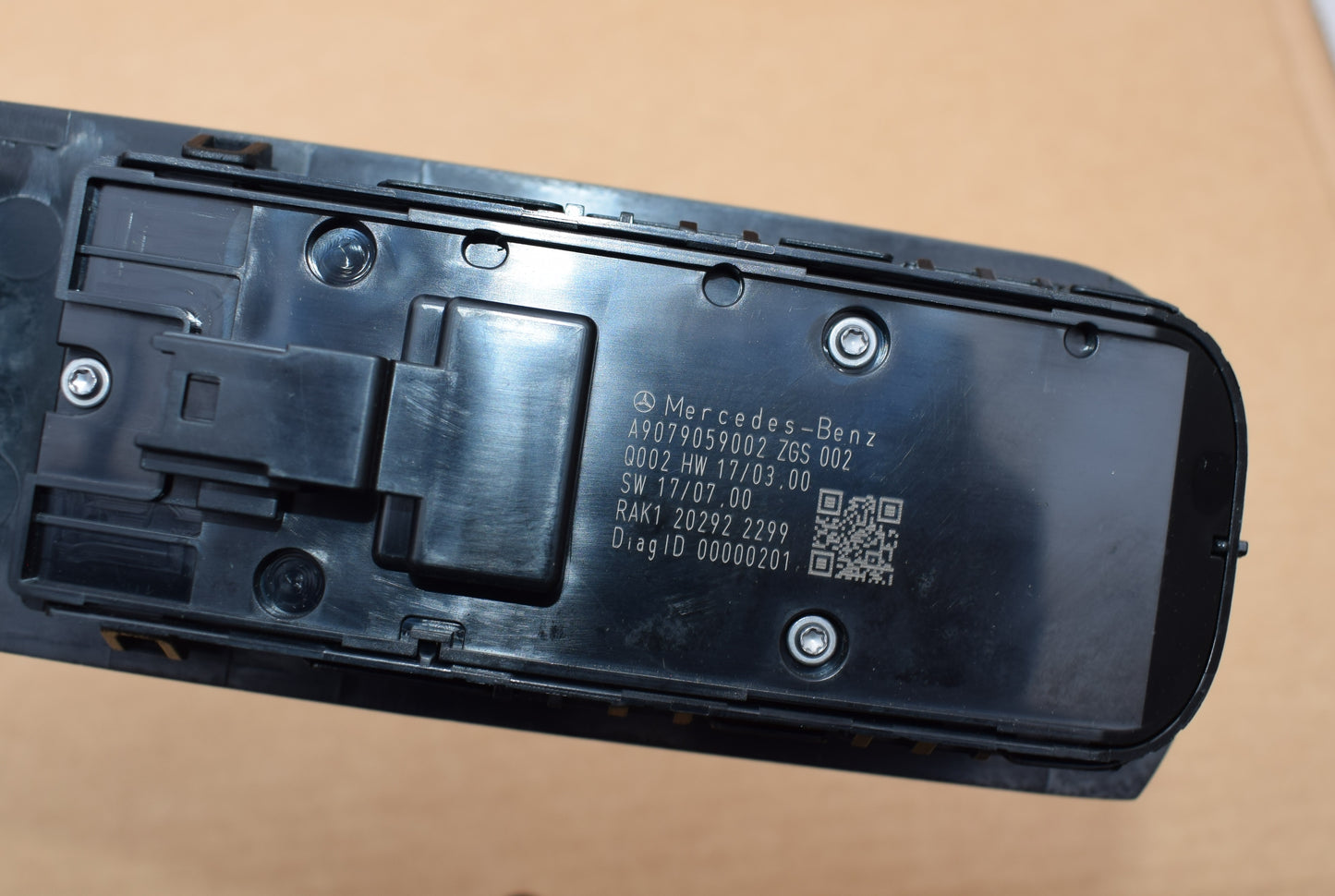Original Mercedes w907 Sprinter Fensterheber Fahrerseite a9079059002