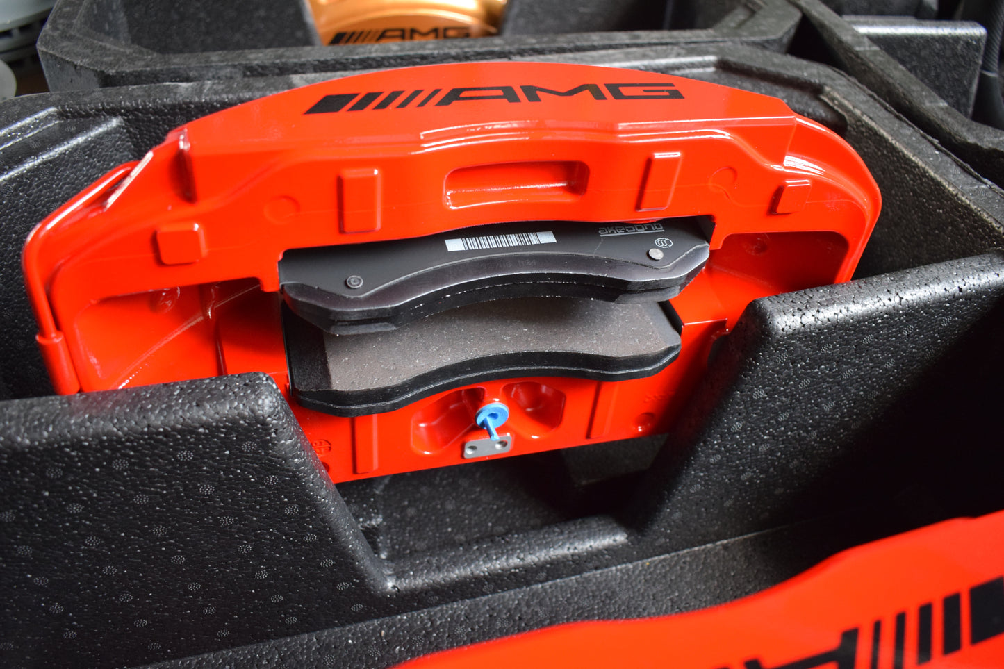 Original Mercedes AMG w223 S63 Bremsen vorne neu Bremssattel Set rot