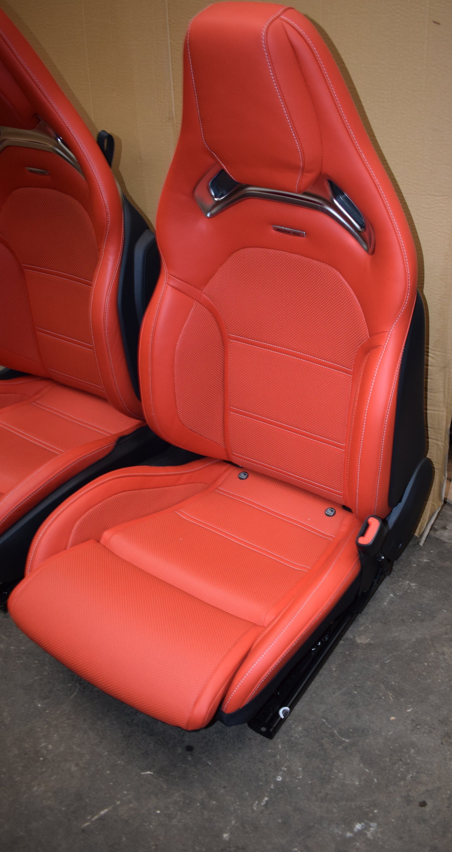 Mercedes AMG Performance Sitze SL R232 OEM Seats rot SL63