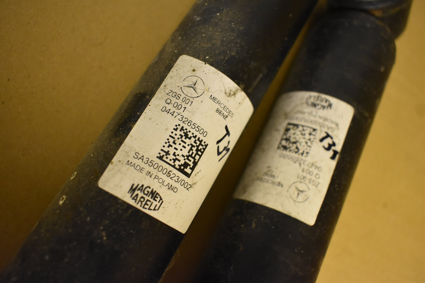 2x Original Mercedes w447 V Klasse Dämpfer Stoßdämpfer hinten a4473265500