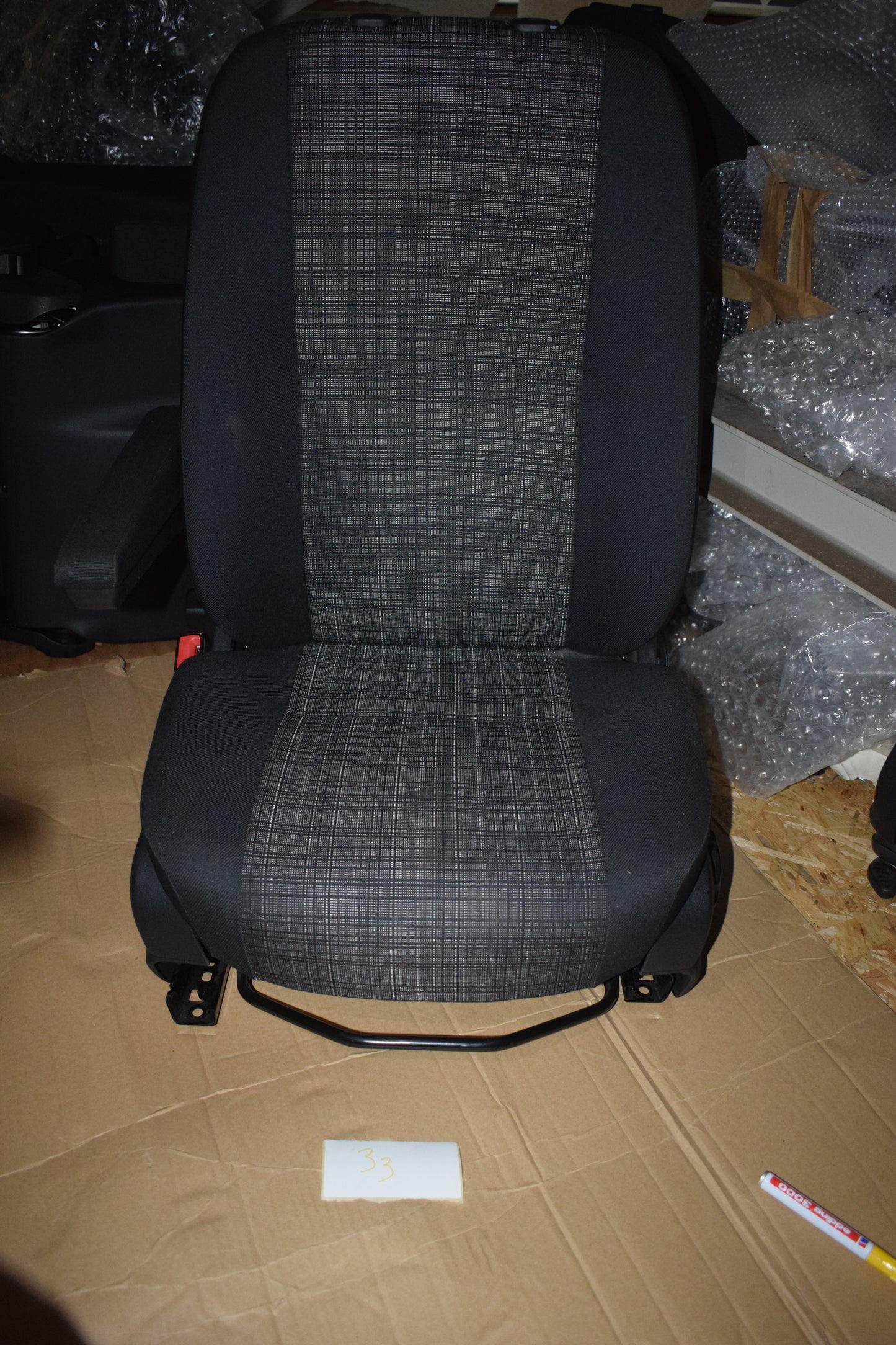 Original Mercedes 906 Mopf Sprinter Fahrersitz Sitz Stoff vorne links