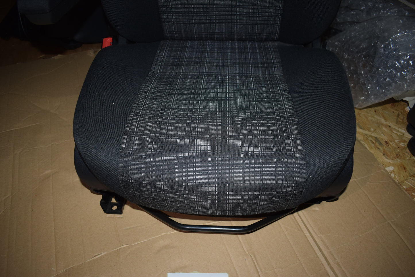 Original Mercedes 906 Mopf Sprinter Fahrersitz Sitz Stoff vorne links