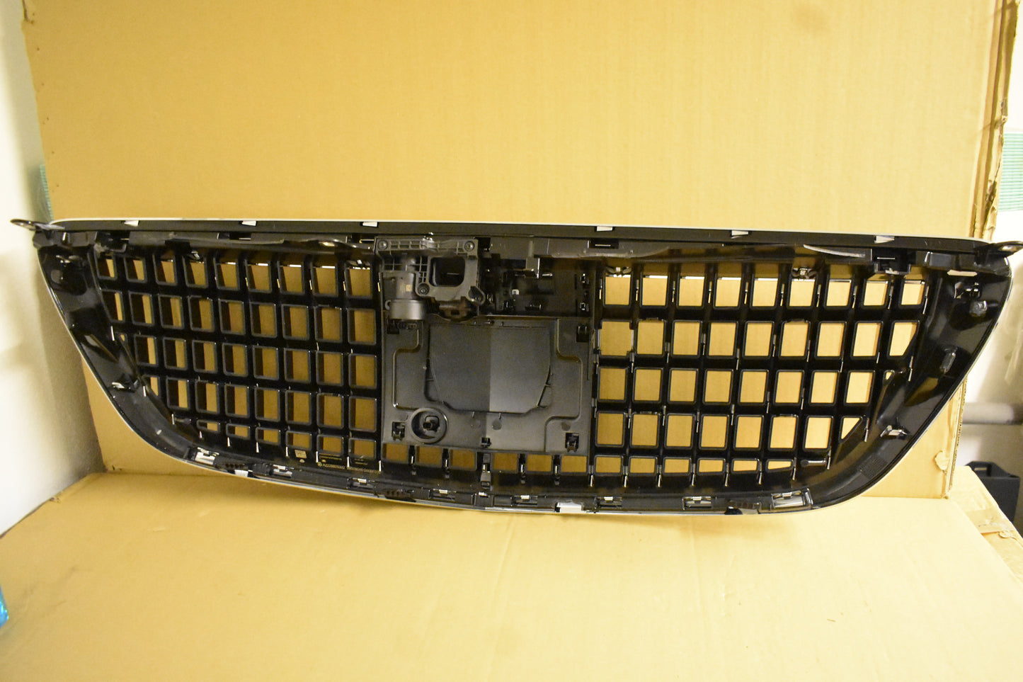 Original Mercedes w222 Facelift Maybach Kühlergrill Grill Kühlermaske A2228805302