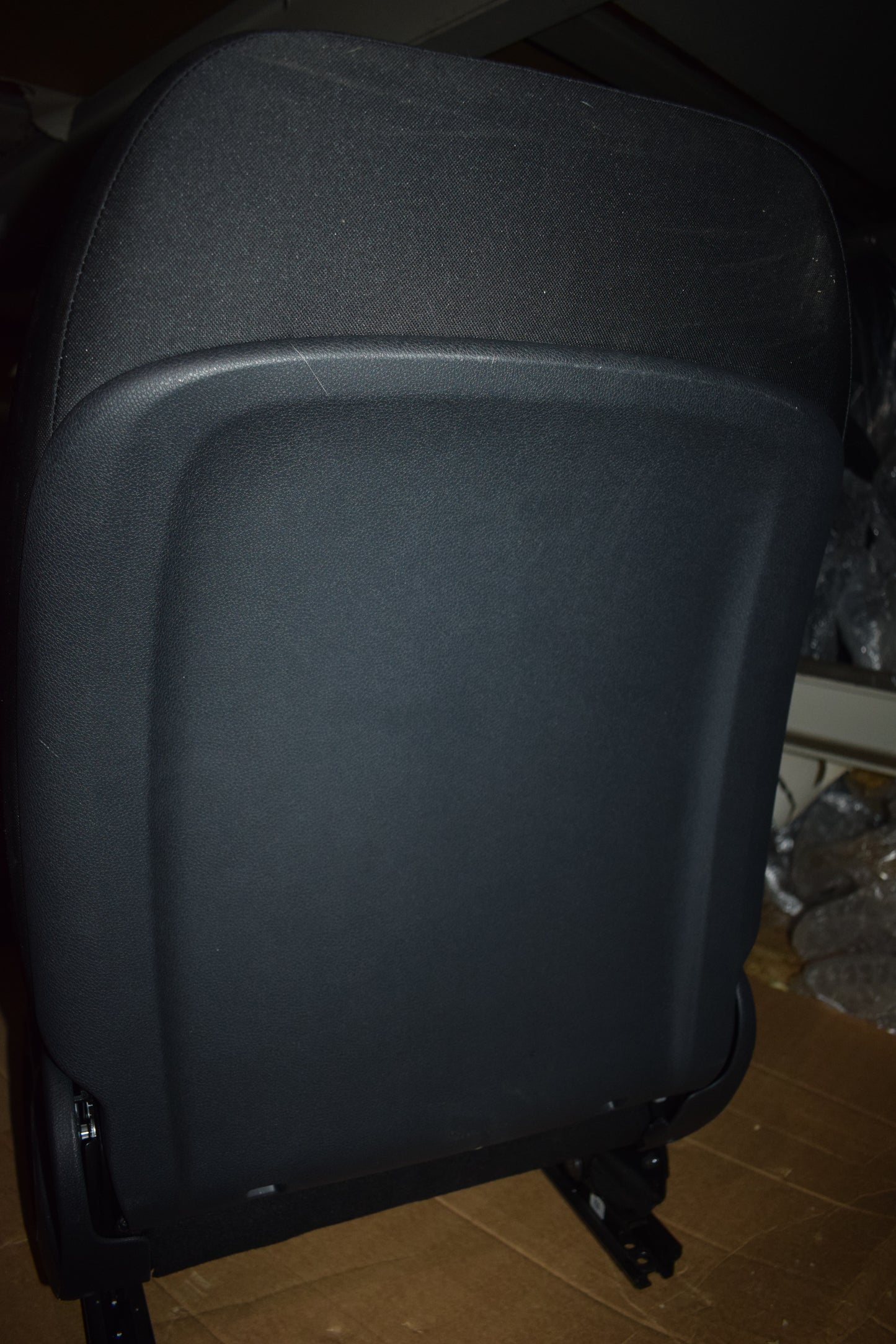 Original Mercedes w907 w910 Sprinter Fahrer Sitz Stoff links