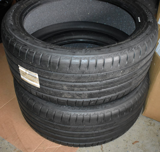 2x Bridgestone Sommerreifen unbenutzt 255 40 20 101Y MO-S