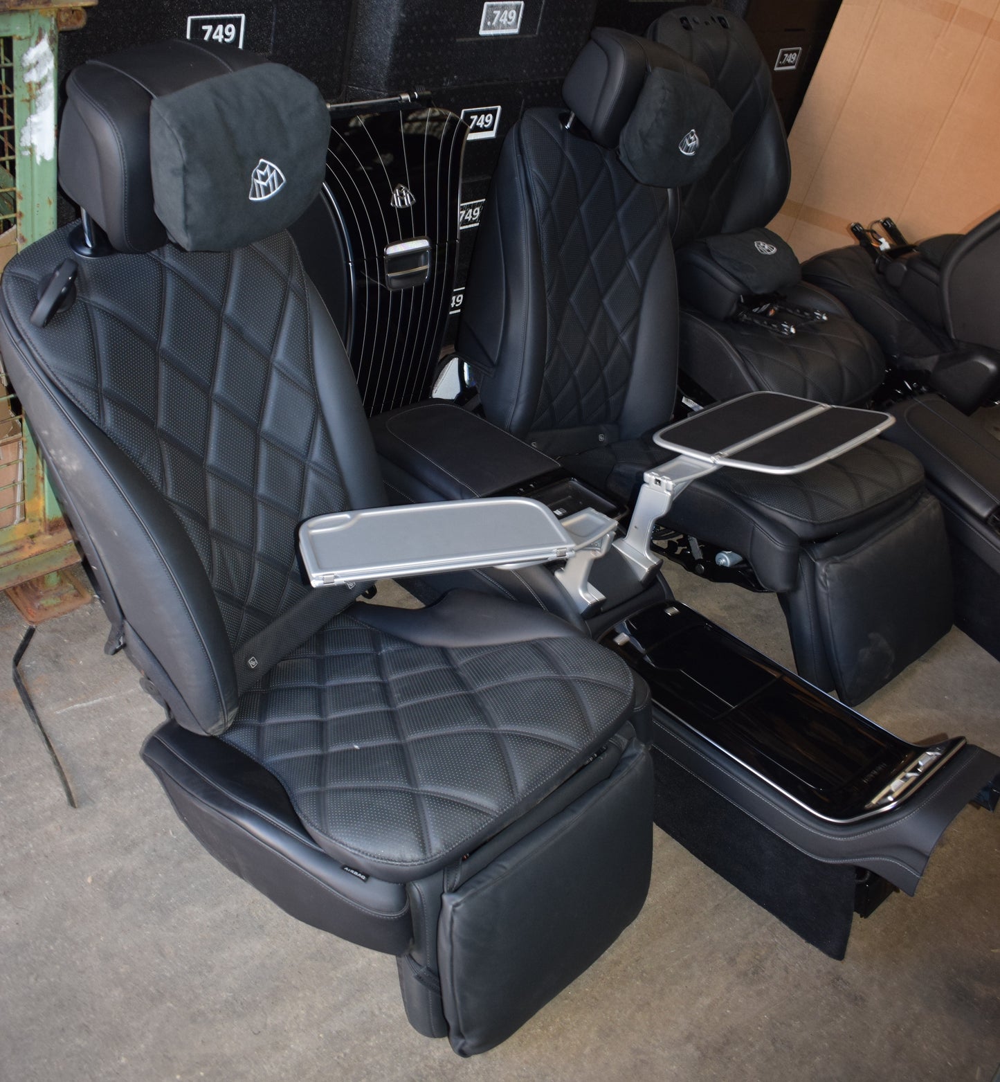 Original Mercedes Maybach Sitze Tische hinten vorne w223 Interior