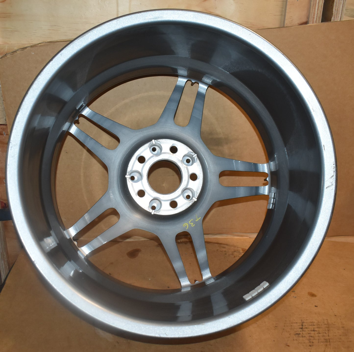 1x Original Mercedes AMG Alufelge Felge w212 E Klasse a2124012702 Vorderachse