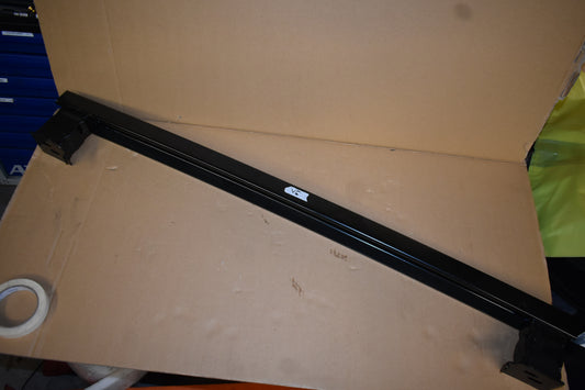Original Mercedes w447 Vito V Klasse Querträger A4476110010 hinten