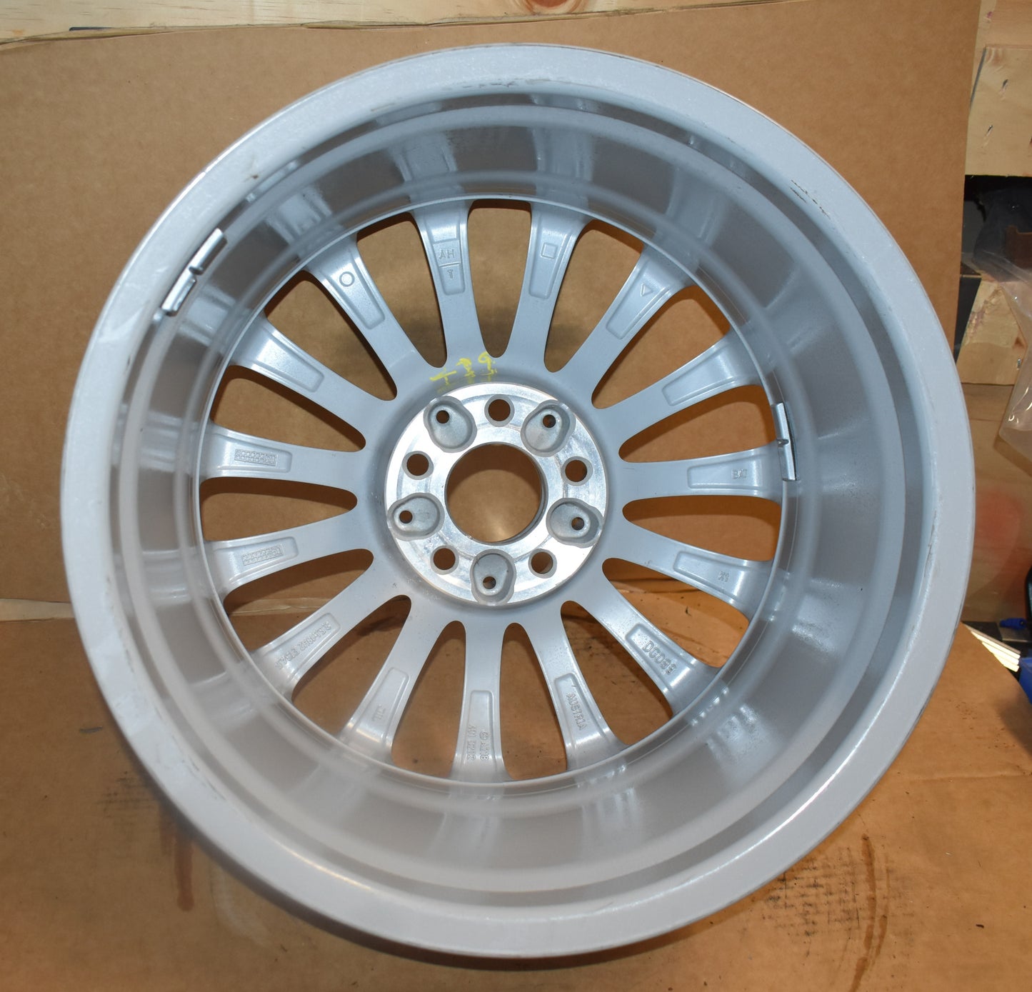 1x Original Mercedes Alufelge CLS w218 Felge A2184010202 8,5Jx18 ET34,5