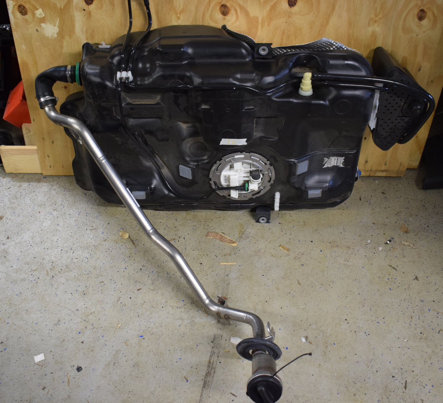 Original Mercedes w246 CLA Tank A2460039899 Tank a2464700994 Benzin