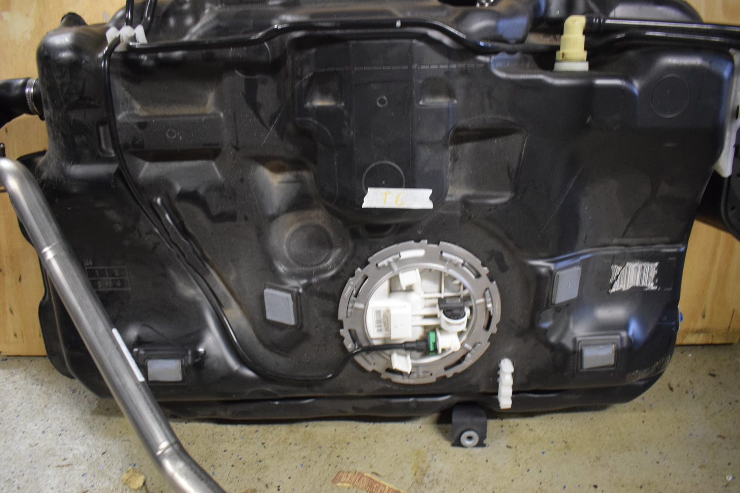 Original Mercedes w246 CLA Tank A2460039899 Tank a2464700994 Benzin