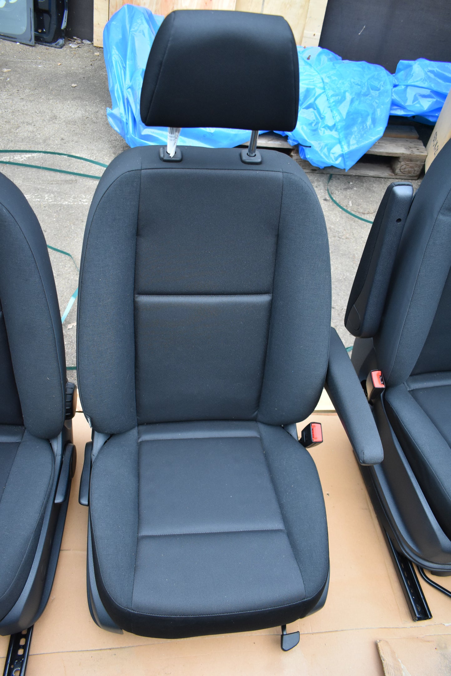 Original Mercedes w907 w910 Beifahrersitz Stoff vorne rechts