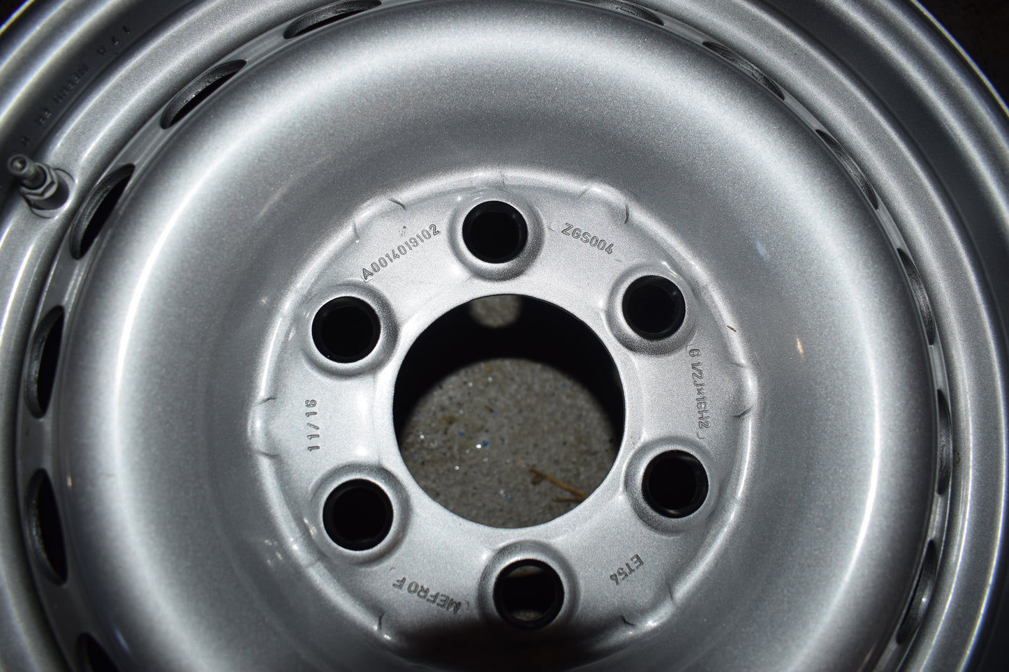 1x Original Mercedes Sprinter w907 Stahlfelge a0014019102 6,5Jx16 ET54