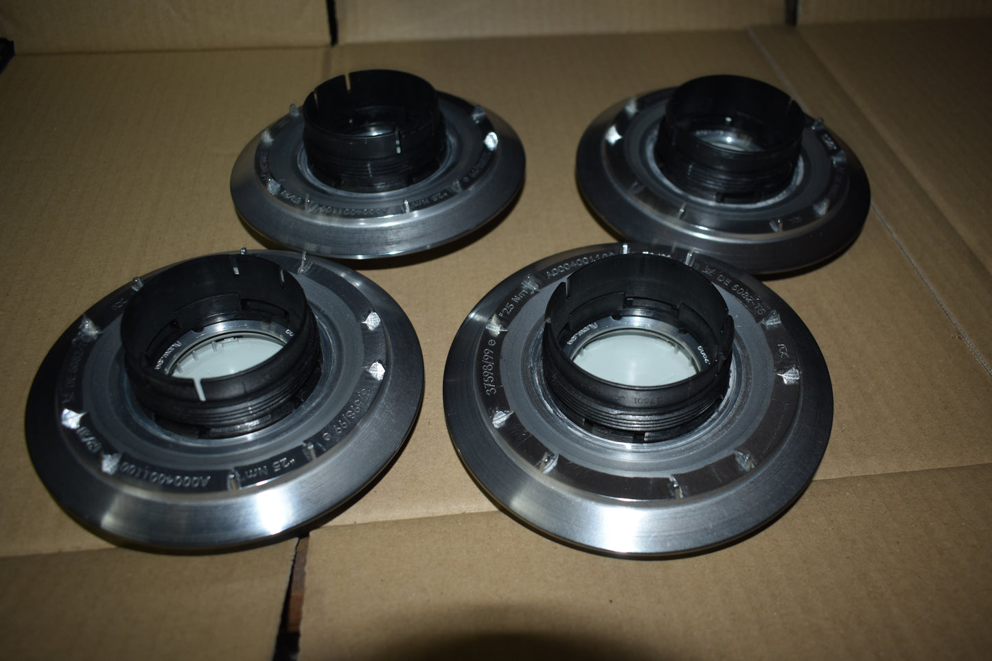 4x Original Mercedes w167 ... Nabendeckel a0004001100 Grau