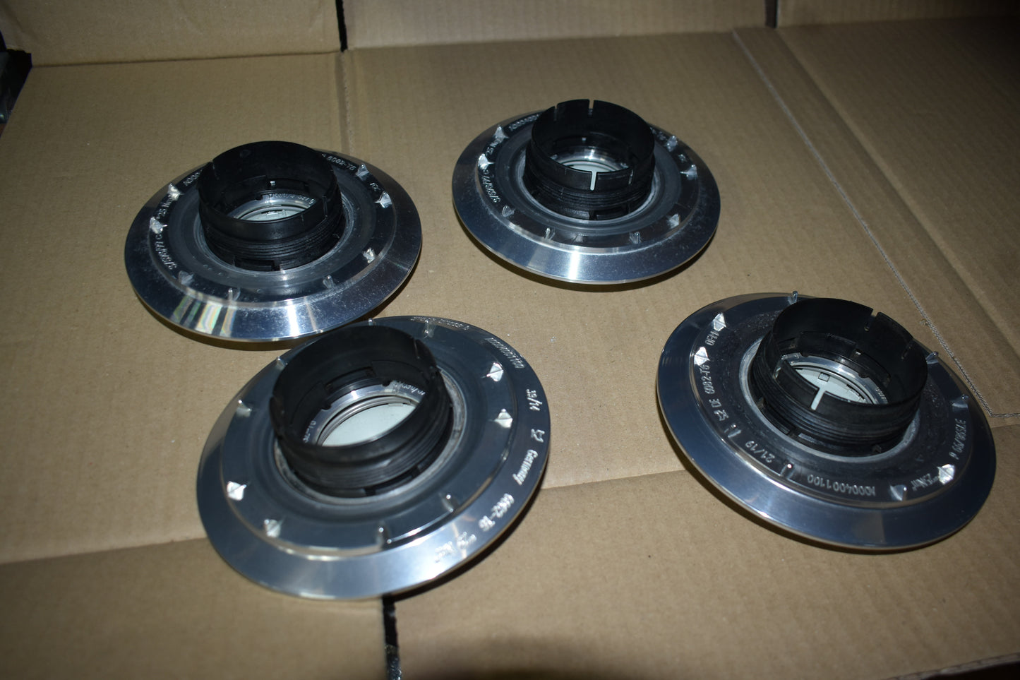 4x Original Mercedes w167 ... Nabendeckel a0004001100 Silber