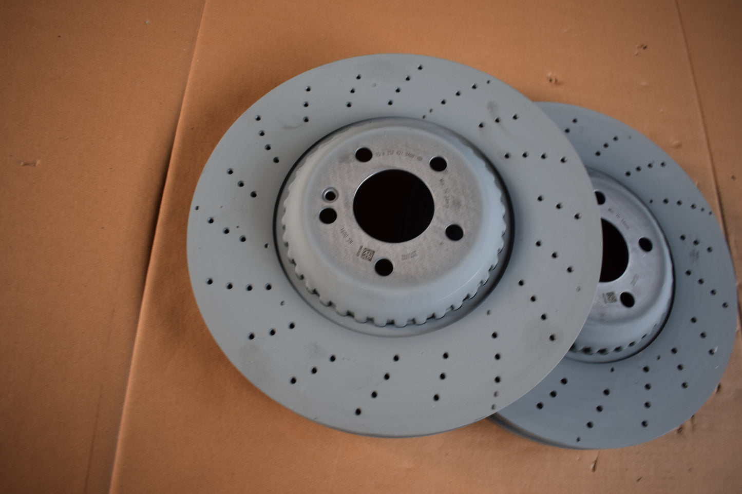 Original Mercedes Bremsscheibe vorne w257 w213 w238 belüftet E53