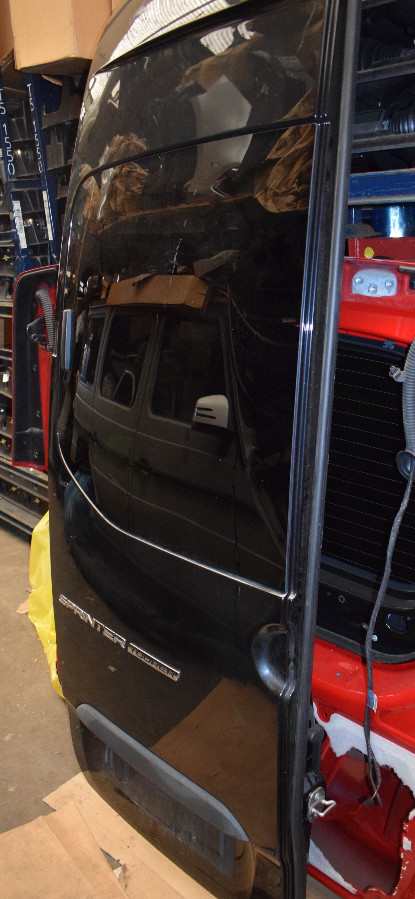 Original Mercedes w907 w910 Sprinter Hecktür Tür hinten a9077405500 Obsidianschwarz
