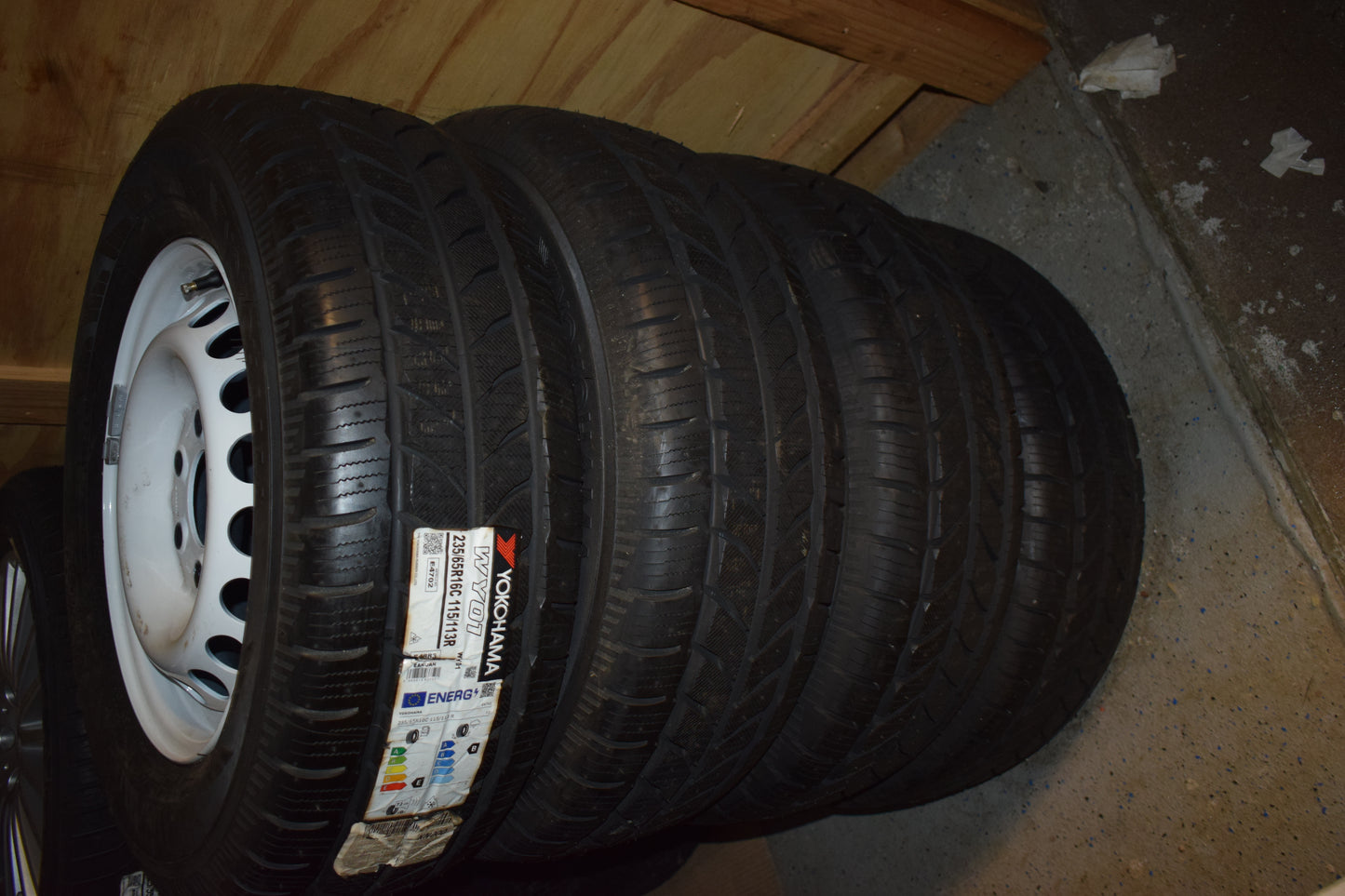 Original Mercedes Sprinter w907 w906 235 65 16C winterreifen wohnmobil Neu