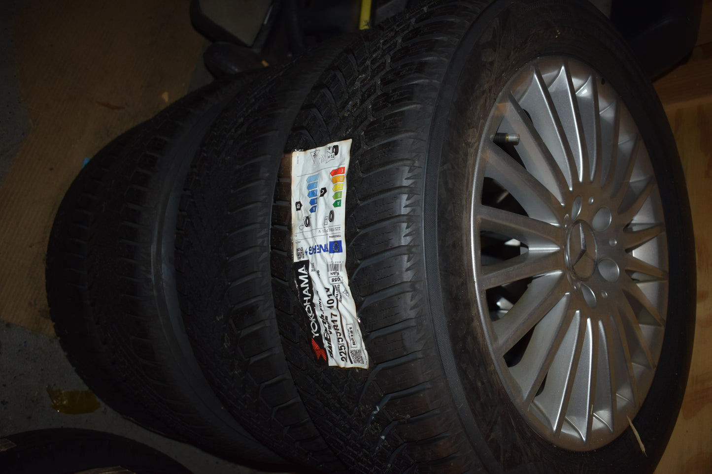 Mercedes w447 Räder Vito V17 Zoll Winterreifen 225 55 17 neu