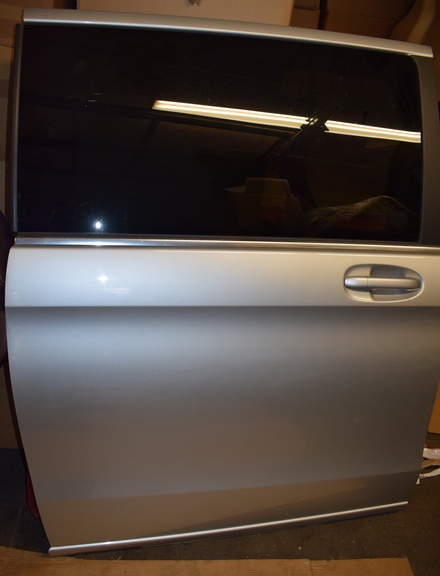 Original Mercedes w447 V Klasse Schiebetür rechts Brillantsilber a4477305000
