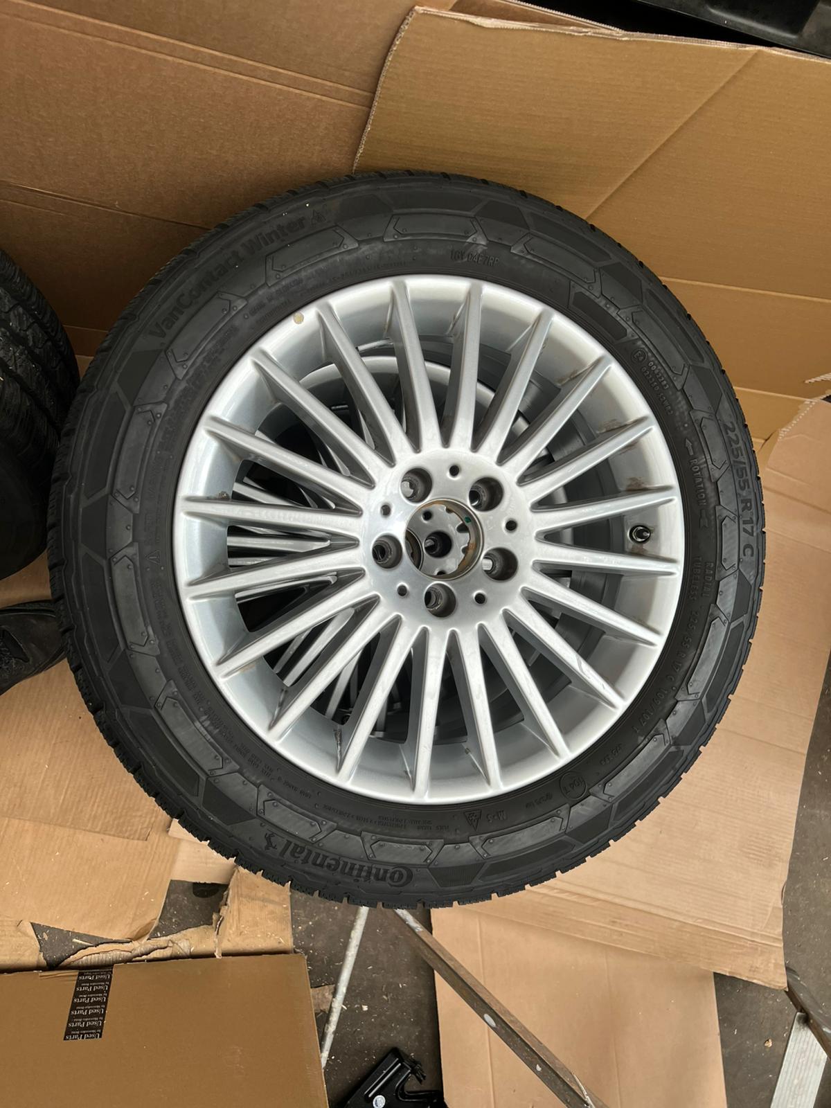 Original Mercedes w447 Räder Vito 17 Zoll Winter Continental 225