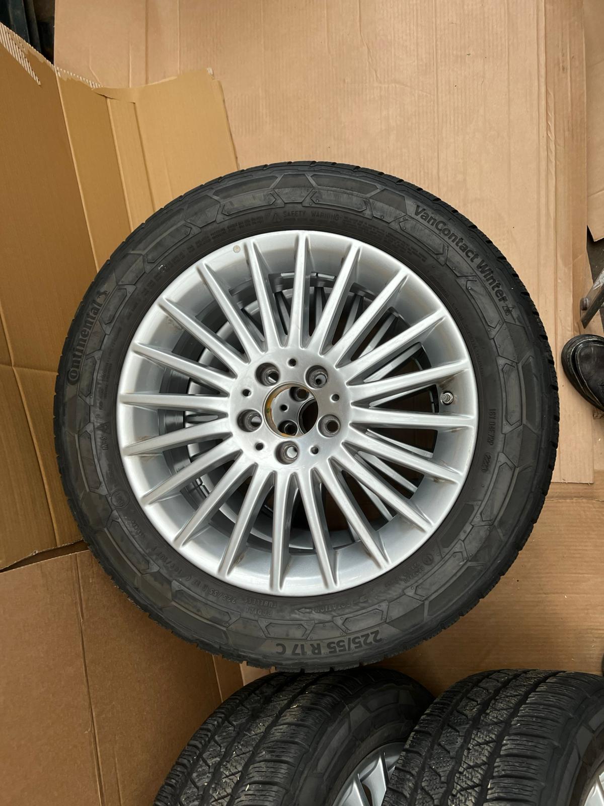 Original Mercedes w447 Räder Vito 17 Zoll Winter Continental 225